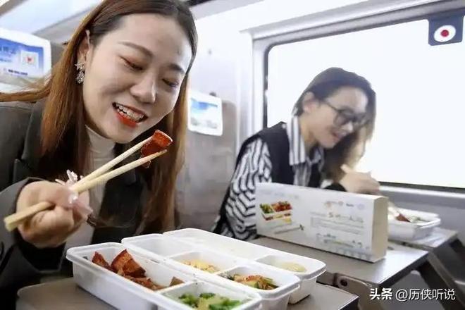 正在加速突围未来将成为餐饮新趋势！pg试玩外卖时代或将终结？预制菜(图9)